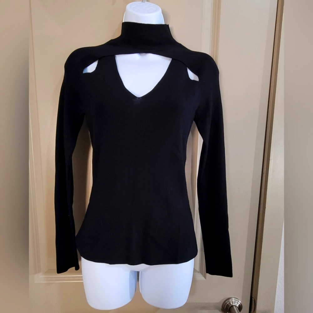 Cache Vintage 90's long sleeve cut out top